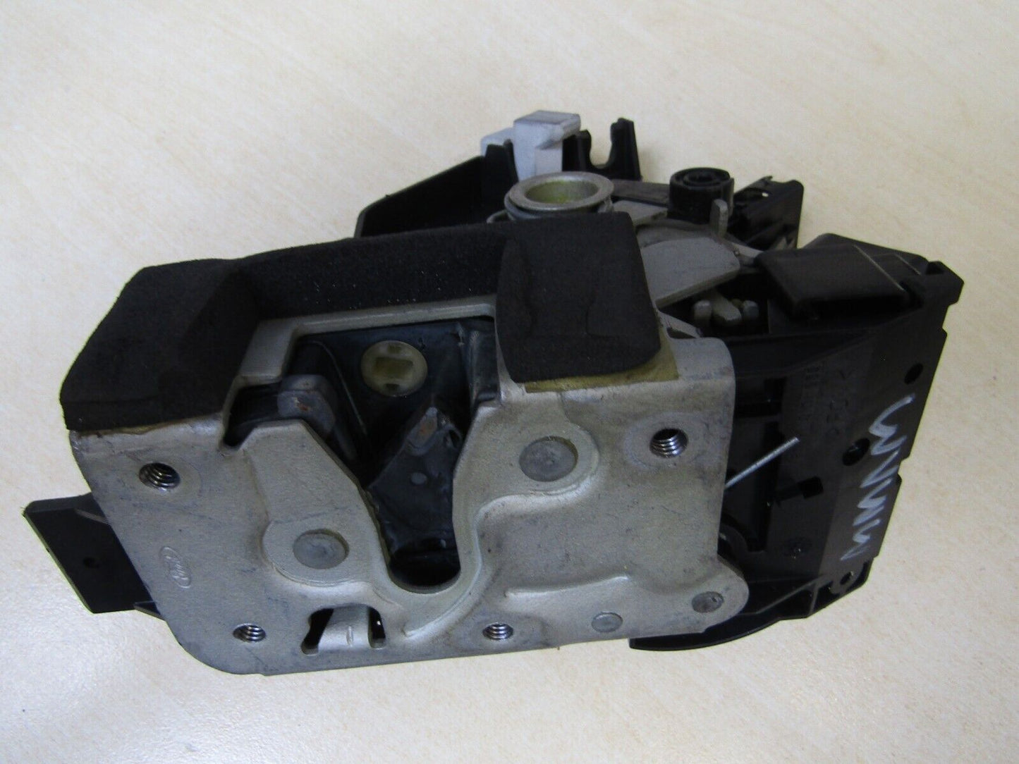 JAGUAR X-TYPE 2001-2010 DOOR LATCH REAR LEFT PASSENGER