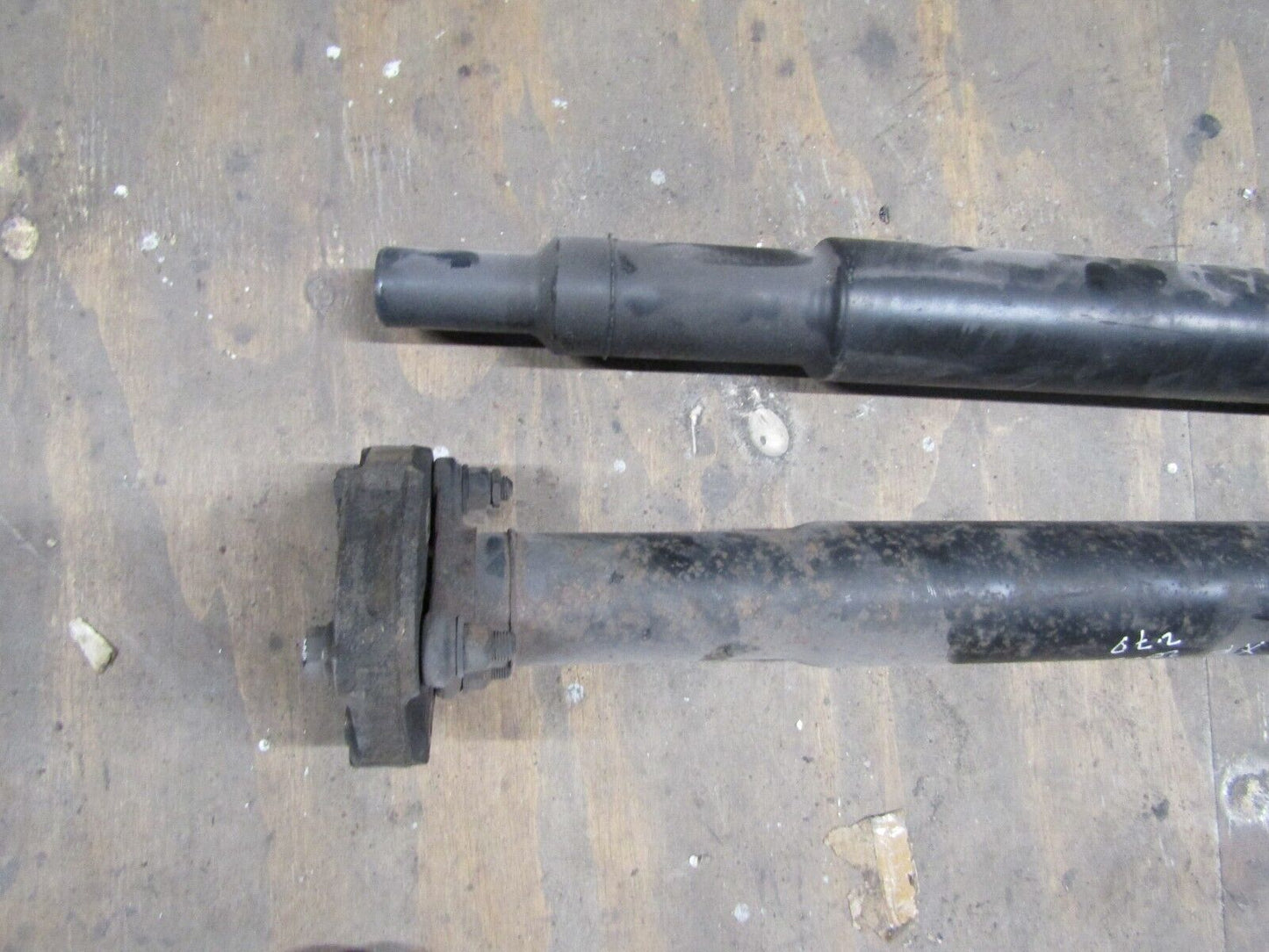 JAGUAR XF 2.7 DIESEL AUTO FRONT/BACK COMPLETE PROP SHAFT