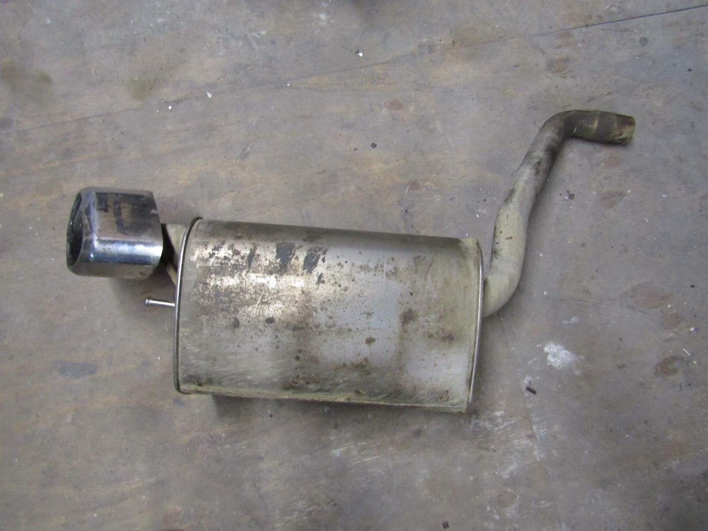 JAGUAR XF X250 LEFT PASSENGER SIDE EXHAUST MUFFLER 9X23 5232 AC