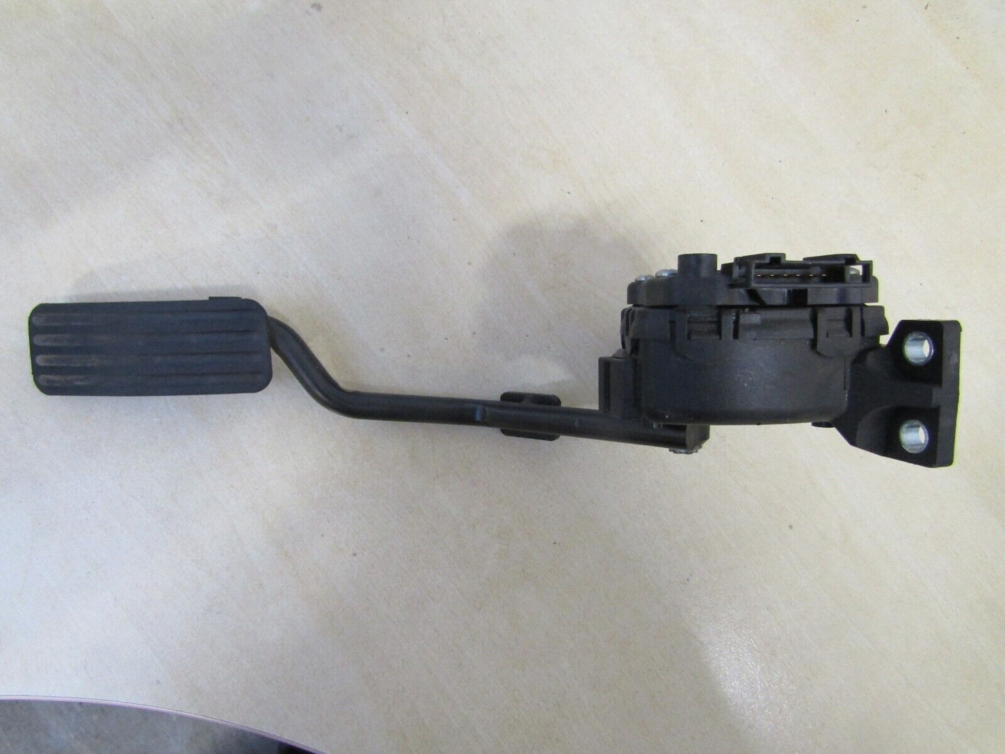 Jaguar XF X250 2.7 Diesel Auto Accelerator Throttle Pedal 8X23-9F832-B