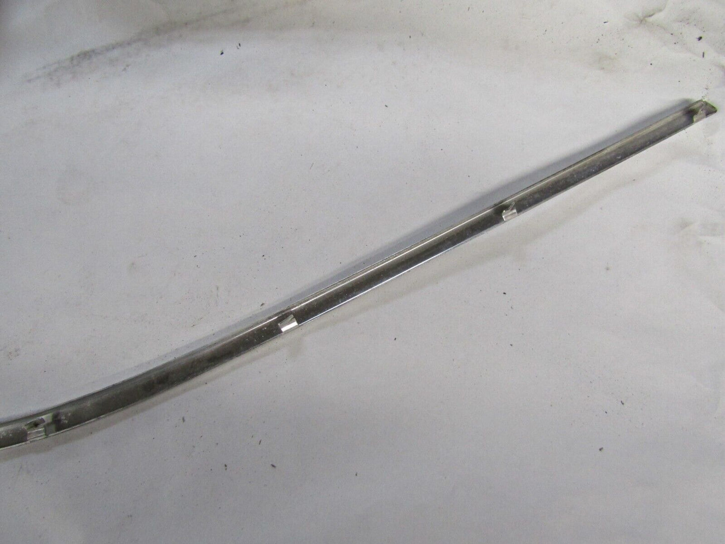 JAGUAR X TYPE ESTATE REAR RIGHT BODYSIDE GLASS WINDOW FINISHER TRIM CHROME -