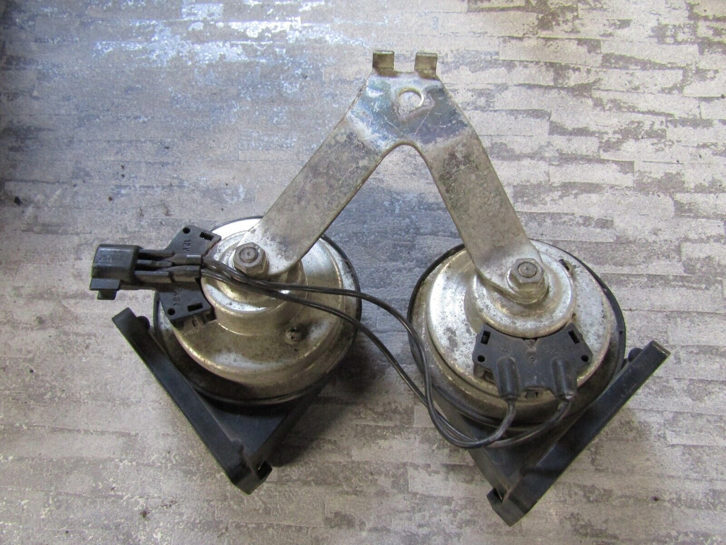 JAGUAR XF TWIN DOUBLE HORN ALARM SIGNAL 8X2313A803AB