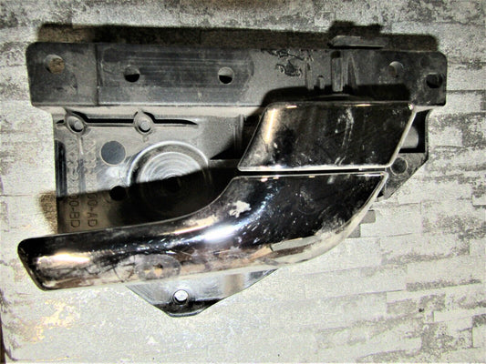 JAGUAR XF INTERIOR DOOR HANDLE RIGHT DRIVER SIDE 2009/10 8X23-22600-AD