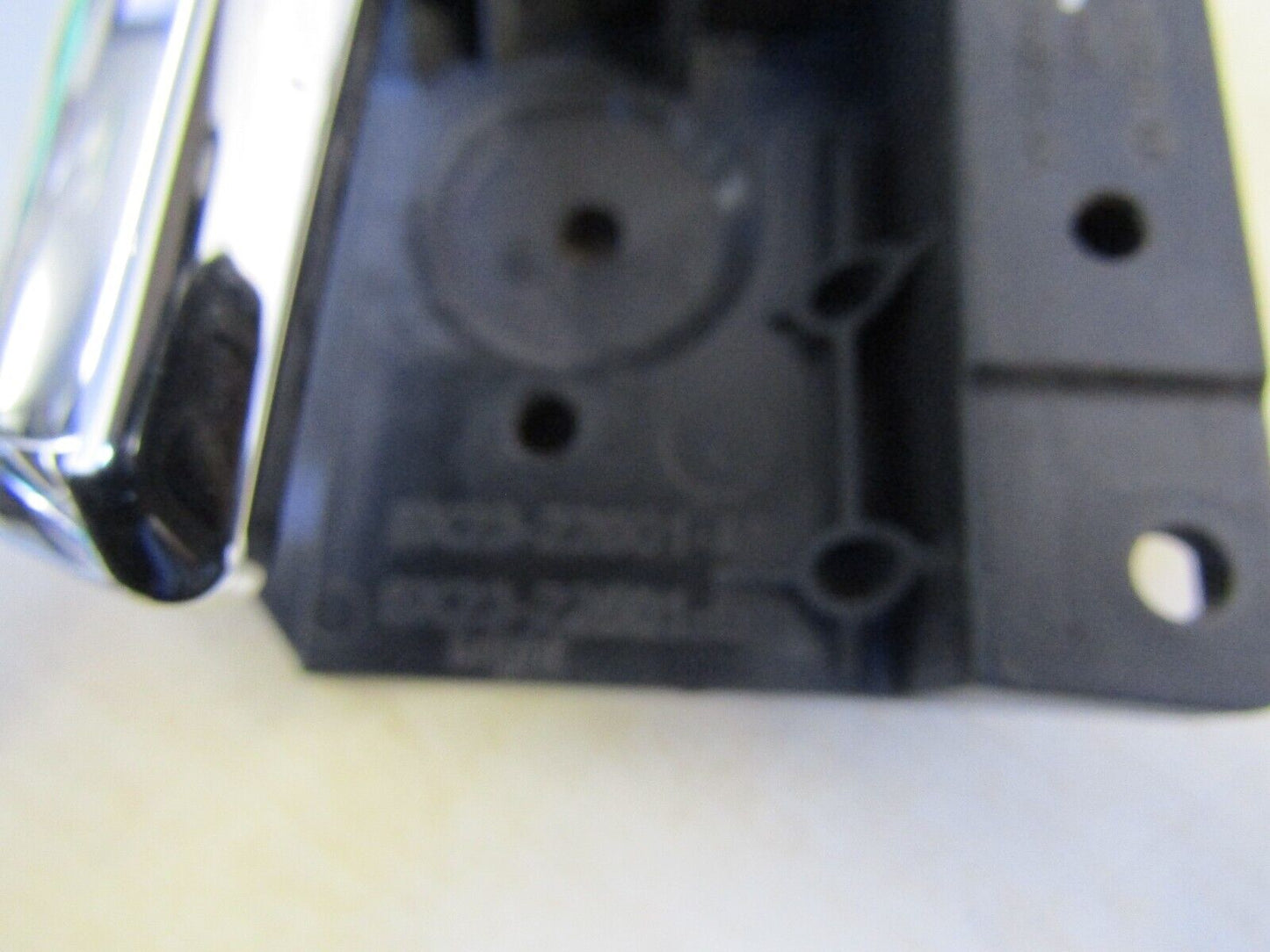 JAGUAR XF X250 INTERIOR DOOR HANDLE LEFT PASSENGER REAR 2008 8X23-22601-AE