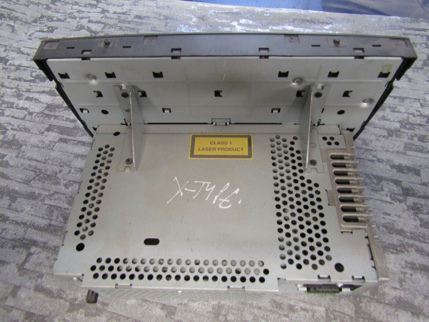 JAGUAR X TYPE Radio/CD/Stereo Head Unit 4X43-18B876-AF 2007 no code