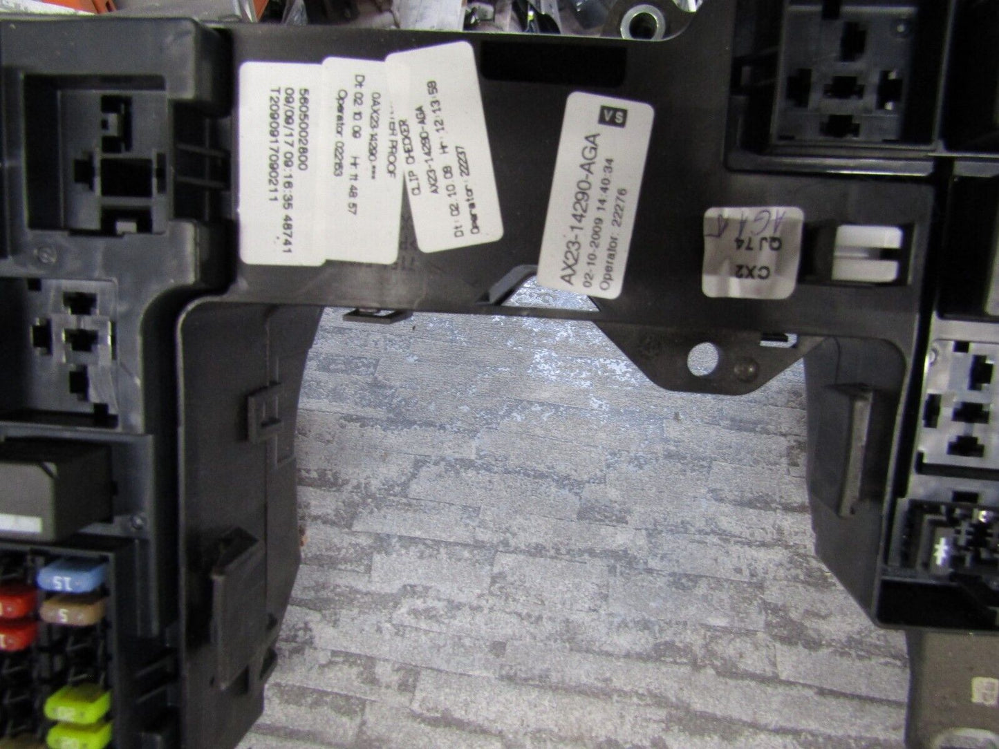JAGUAR XF X250 3.0 Diesel Engine Bay mounted Fusebox AX23-14290-AGA