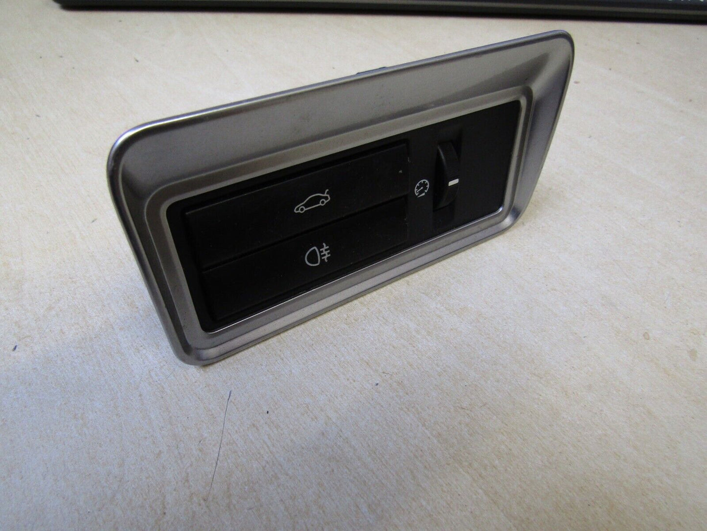 JAGUAR XF 2012-2014 AUXILLIARY LIGHTING (FOGLIGHT / BOOT SWITCH) AUTO LEVELLING