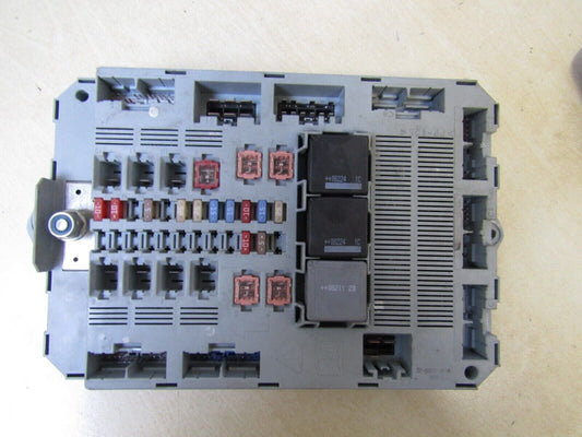 Jaguar XF REAR FUSEBOX / SMART JUNCTION BOX 8X2T-14B476-BD XFR 2008-2009