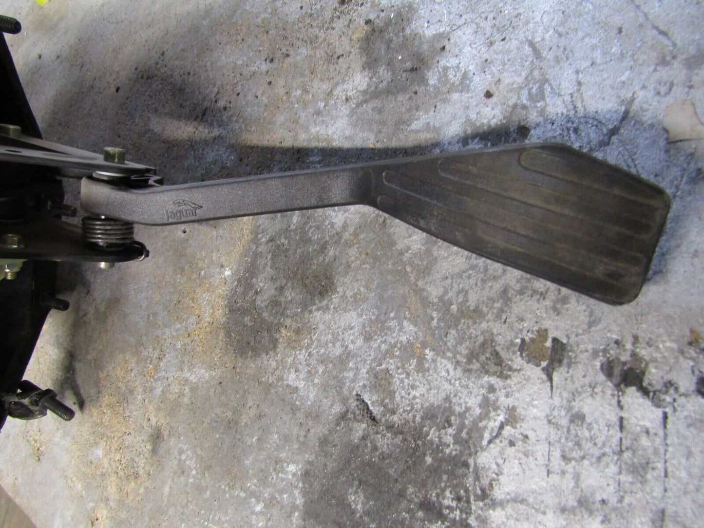 JAGUAR XJ8 3.2 PETROL BRAKE SERVO/MASTER CYLINDER /PEDAL 03.7747.2601.4 1999-2002