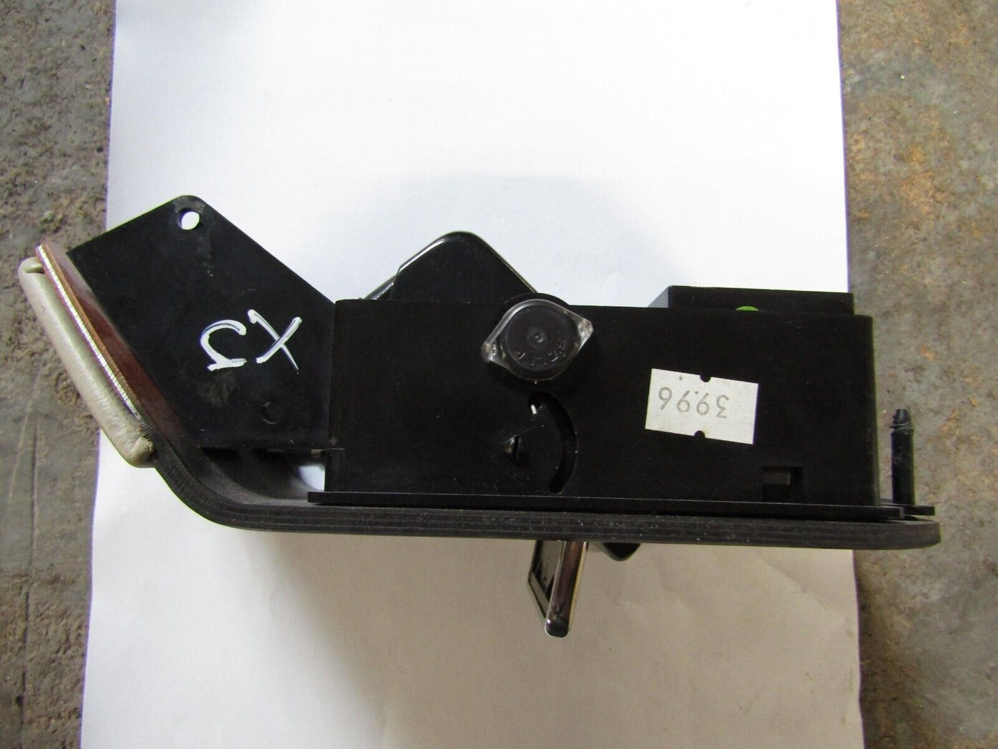 Jaguar XJ X351 Rear Right Electric Window Control Switch Button