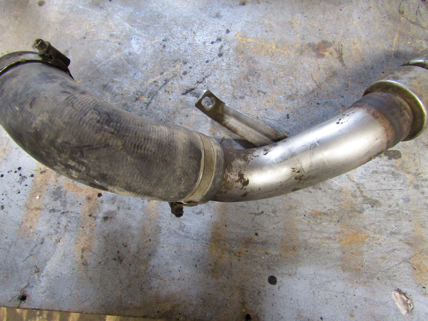 JAGUAR XF X250 2010 3.0 DIESEL INTERCOOLER PIPE HOSE