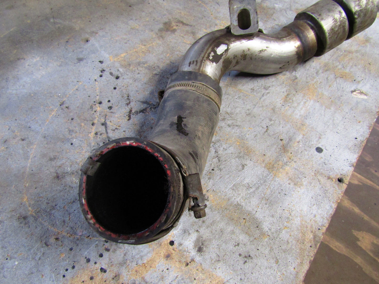 JAGUAR XF X250 2010 3.0 DIESEL INTERCOOLER PIPE HOSE