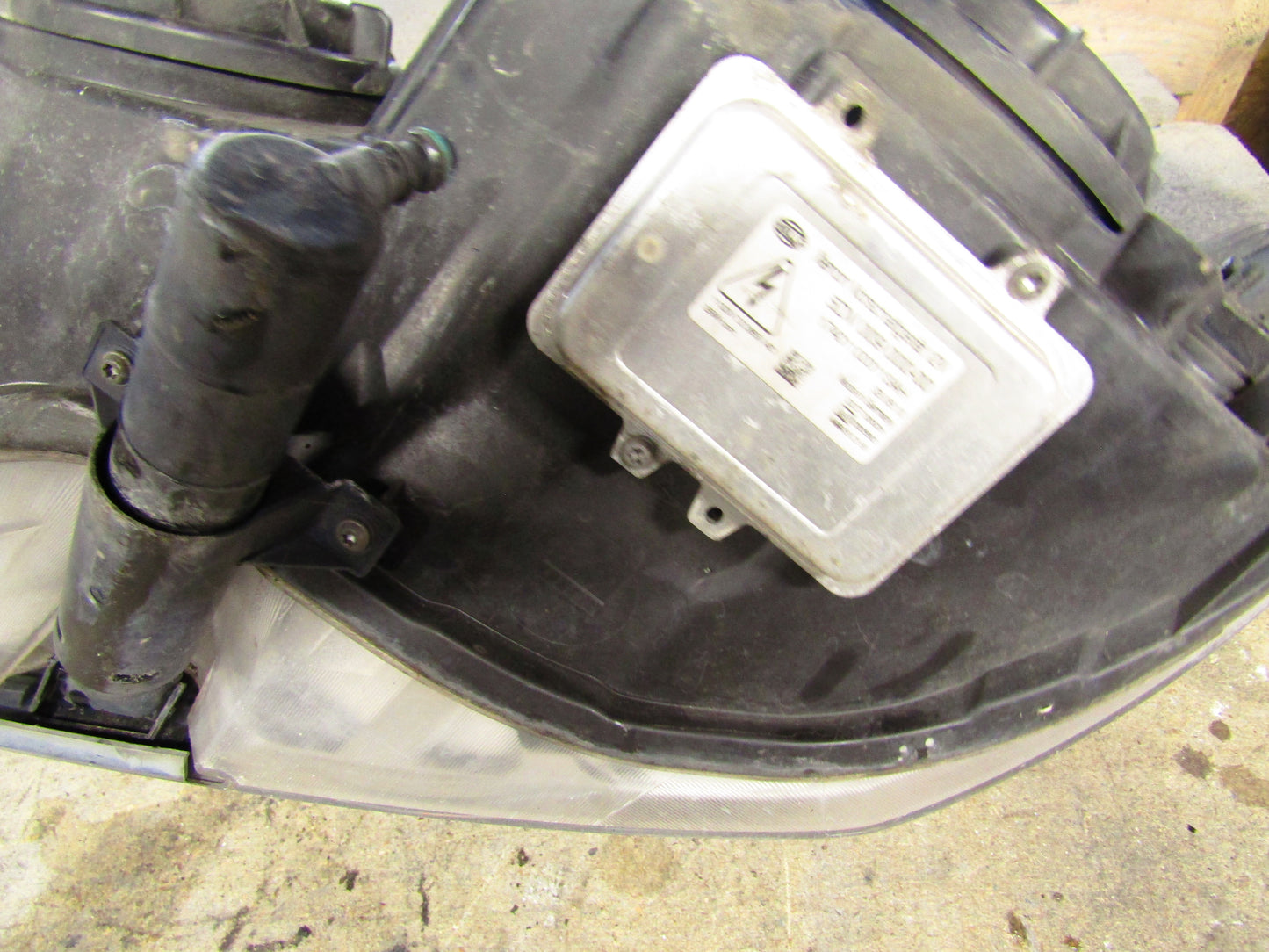 JAGUAR XF X250 2008-2011 DRIVERS O/S/F HEADLIGHT( BALLAST+WASHER INCLUDED)