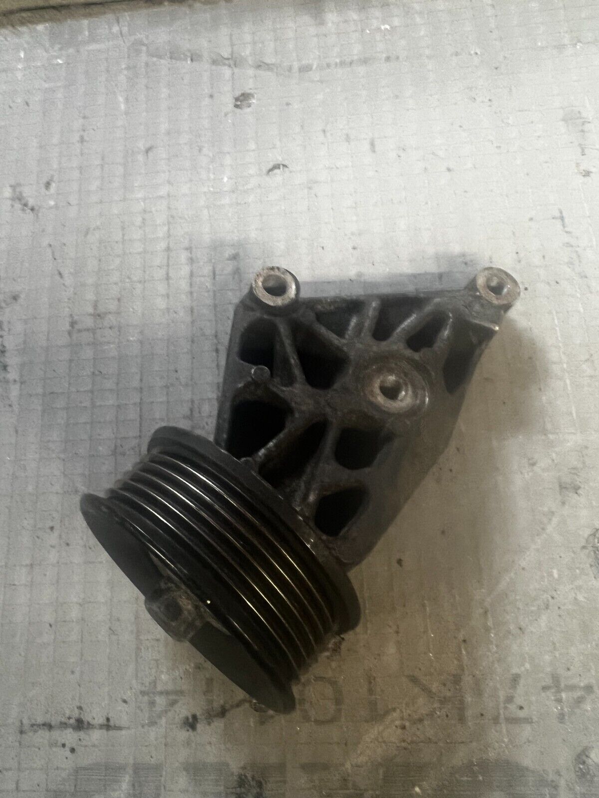 JAGUAR XF Idle Belt Tension bracket 3.0L diesel 9X23-8A610-AA