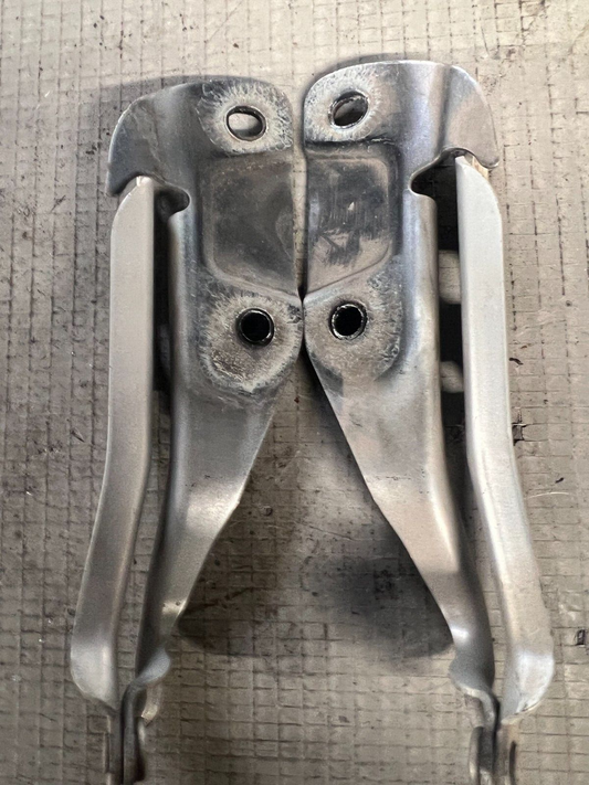 JAGUAR S-TYPE X202 Front Bonnet Hinge PAIR XR83AD 2002