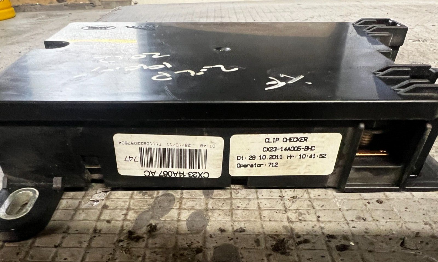 JAGUAR XF FUSE RELAY BOX BATTERY CX2314A005BHC 2011-2015