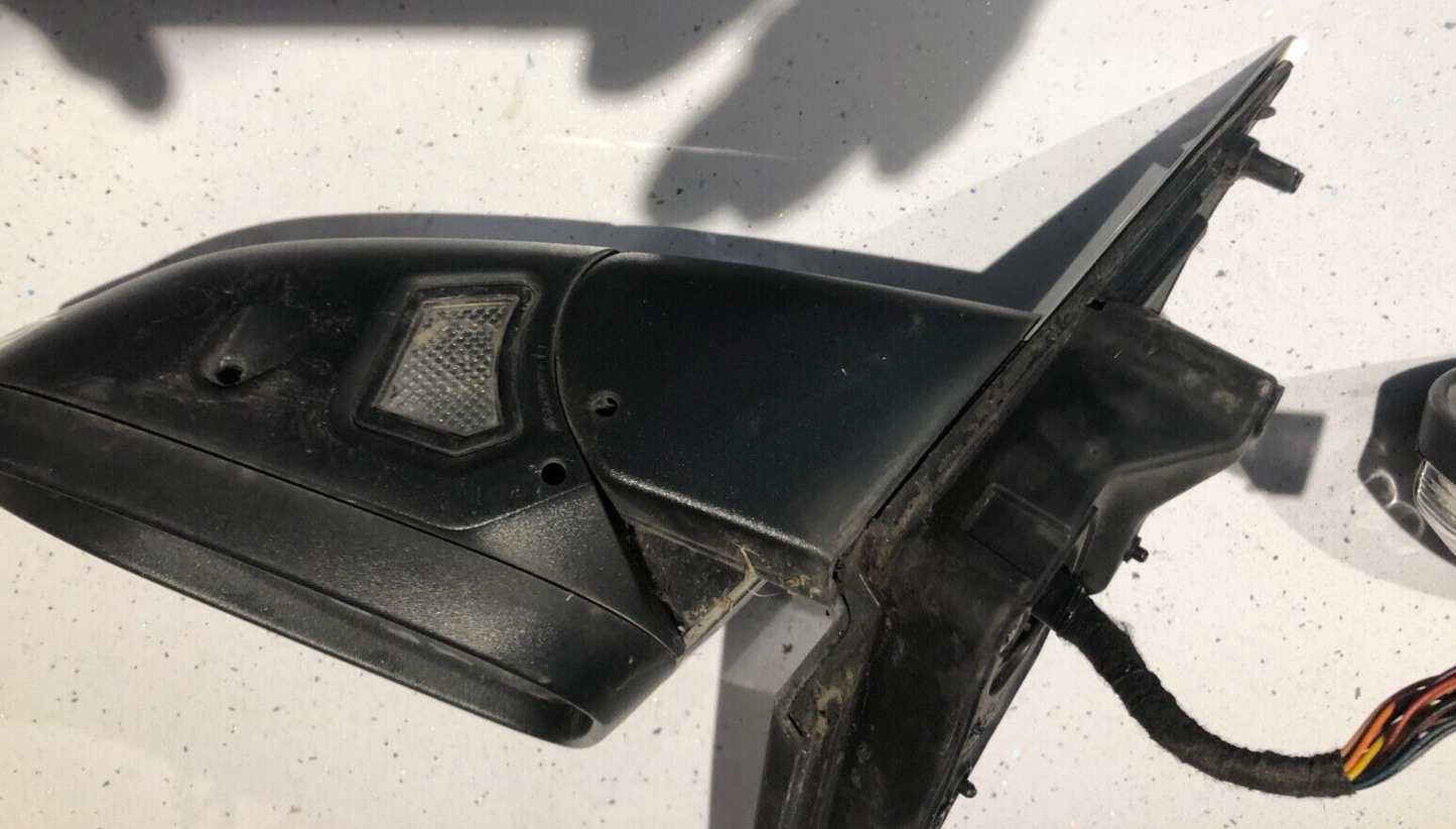 JAGUAR XF X250 DOOR WING MIRROR O/S DRIVERS 16 WIRE POWERFOLD ,PUDDLE LIGHT