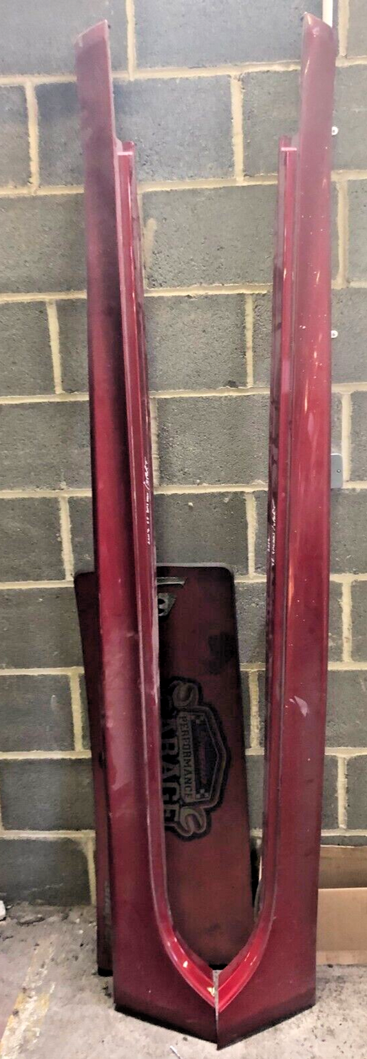 JAGUAR XF X250 SPORT SALOON LEFT/RIGHT SKIRT PAIR -RED