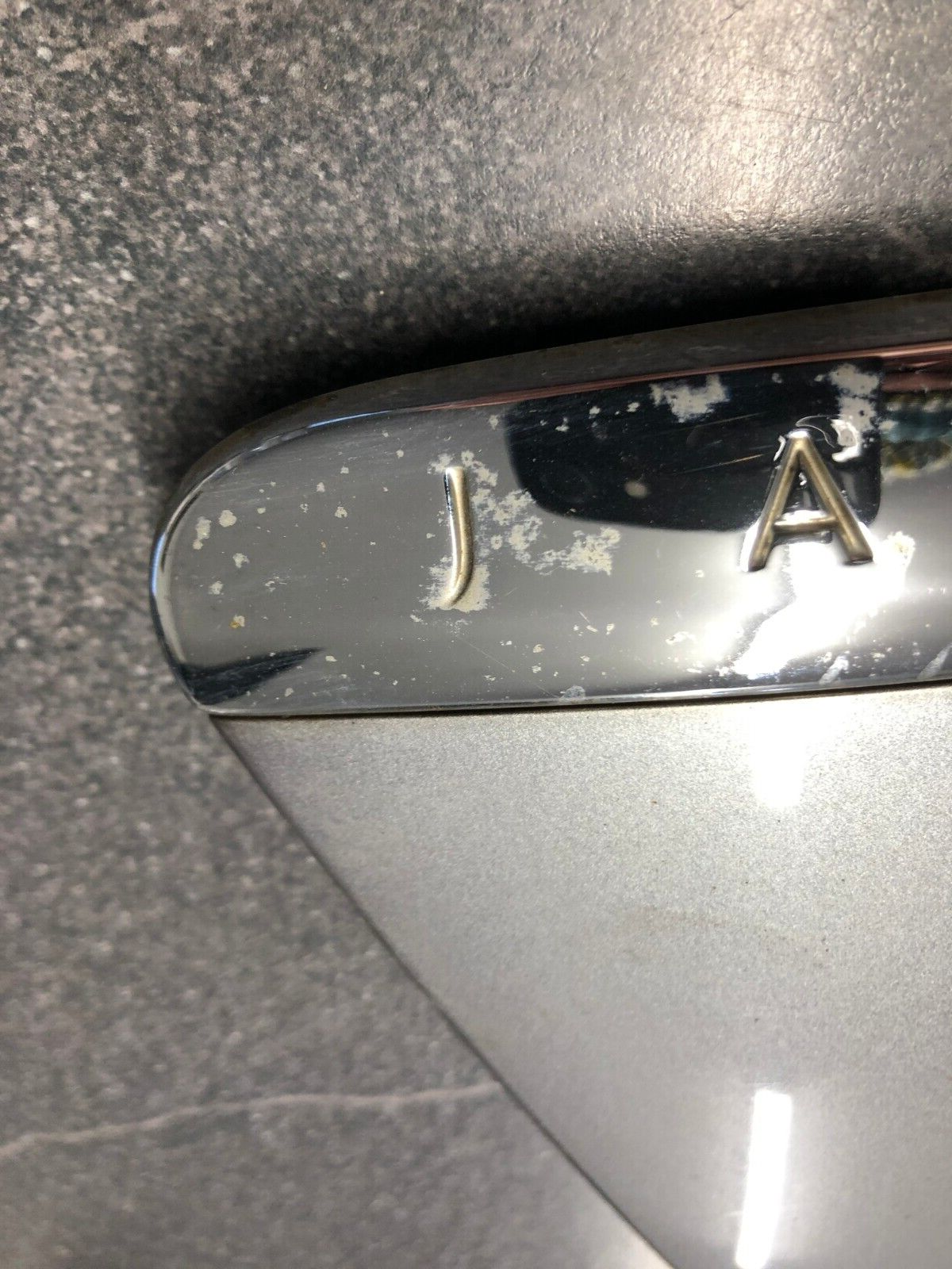 Jaguar XF X250 Front Passenger Side Wing Trim Cover CX23-280B11-silver/grey