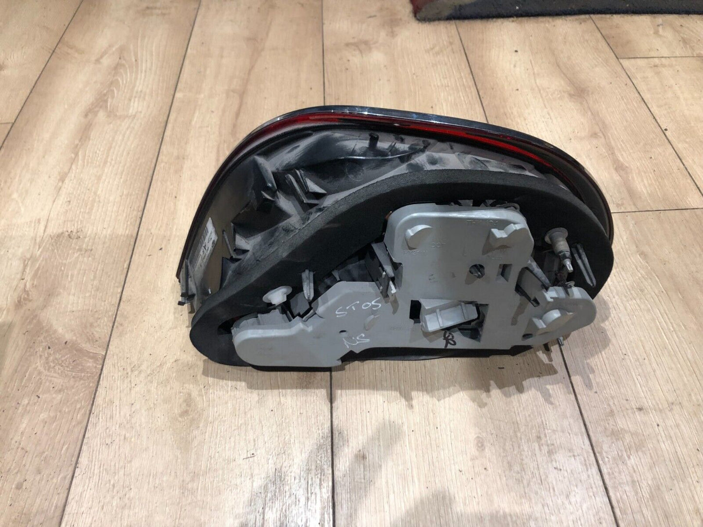 JAGUAR S TYPE 2004-2007 REAR PASSENGERS N/S TAIL LIGHT / LAMP