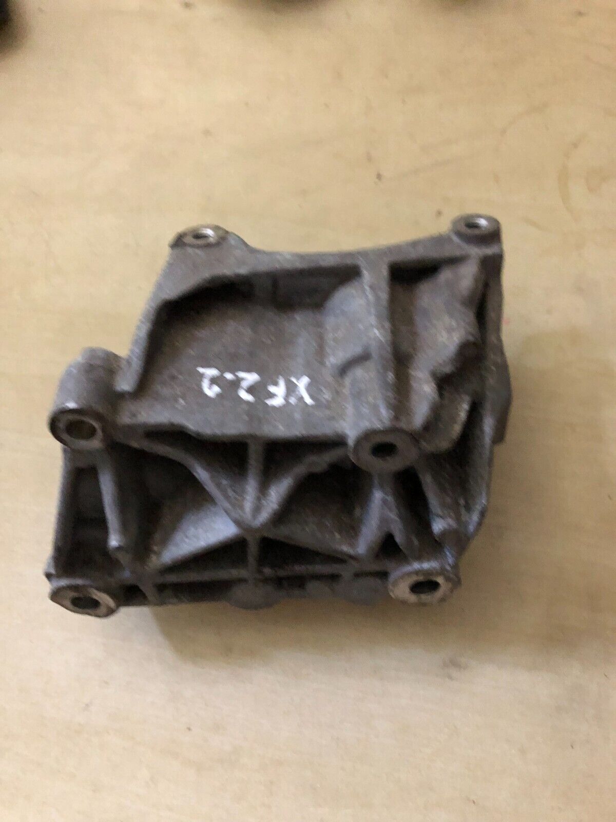 JAGUAR XF X250 FUEL FILTER MOUNT BRACKET 2.2 DIESEL 9656597780