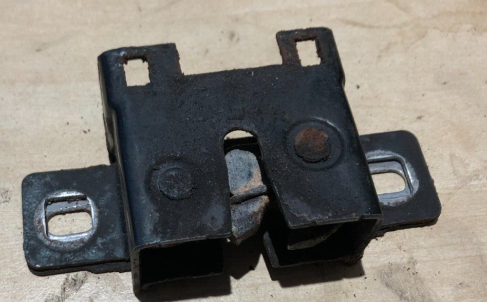 JAGUAR XF X250 BONNET CATCH 2008-2015 8X23016700AC