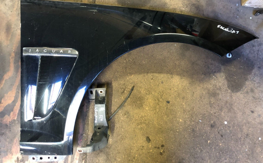 JAGUAR XF X250 FACELIFT DRIVERS WING FENDER PANEL & MOUNTING BRACKET