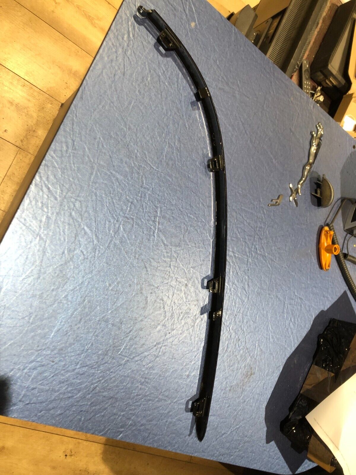 JAGUAR S TYPE X204 FRONT BUMPER MOULDING PAINTED TRIM 4R83-17B970-BB