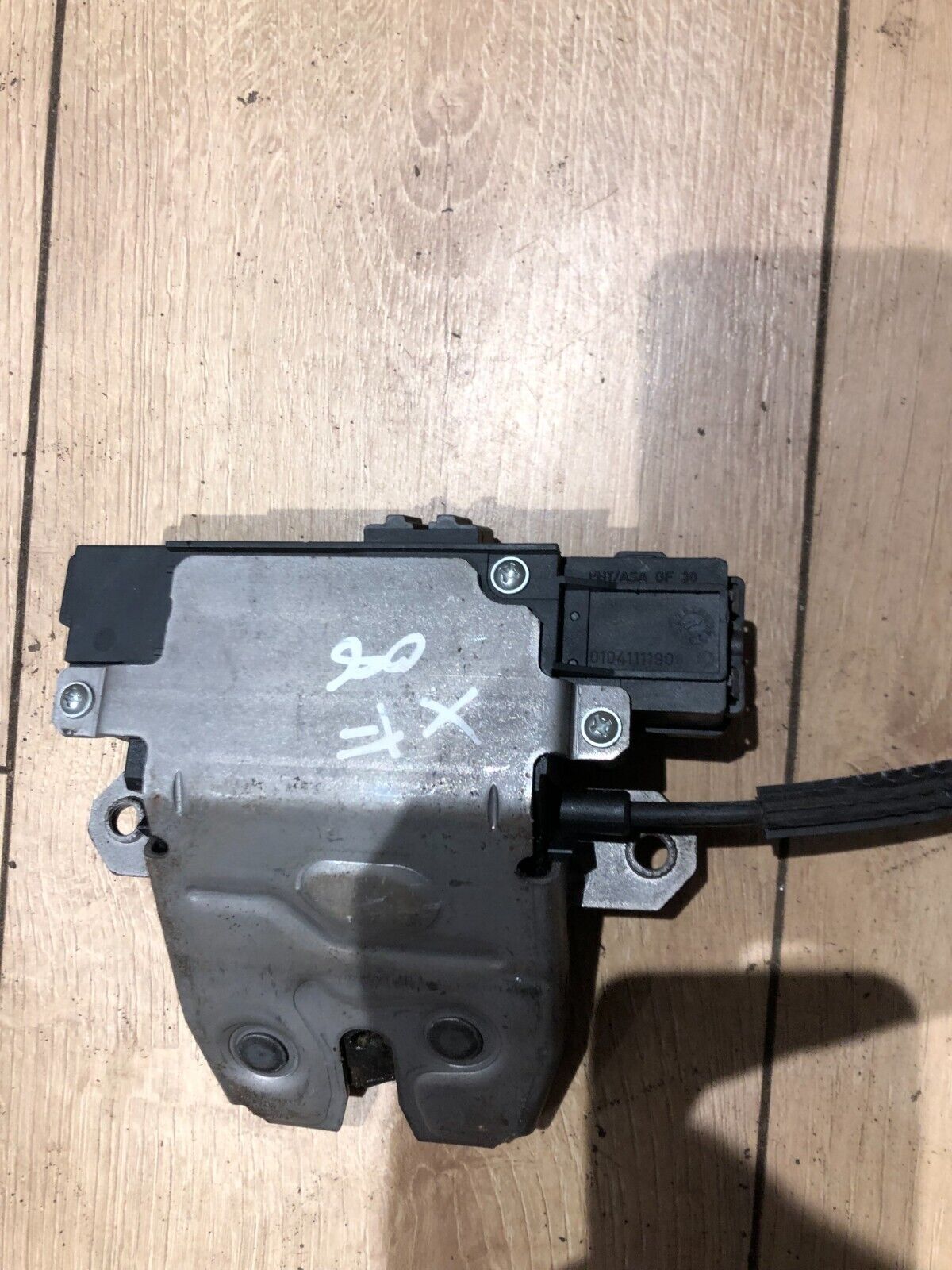 Jaguar XF X250 2.7D Tailgate Lock 6W83-442A66-CB