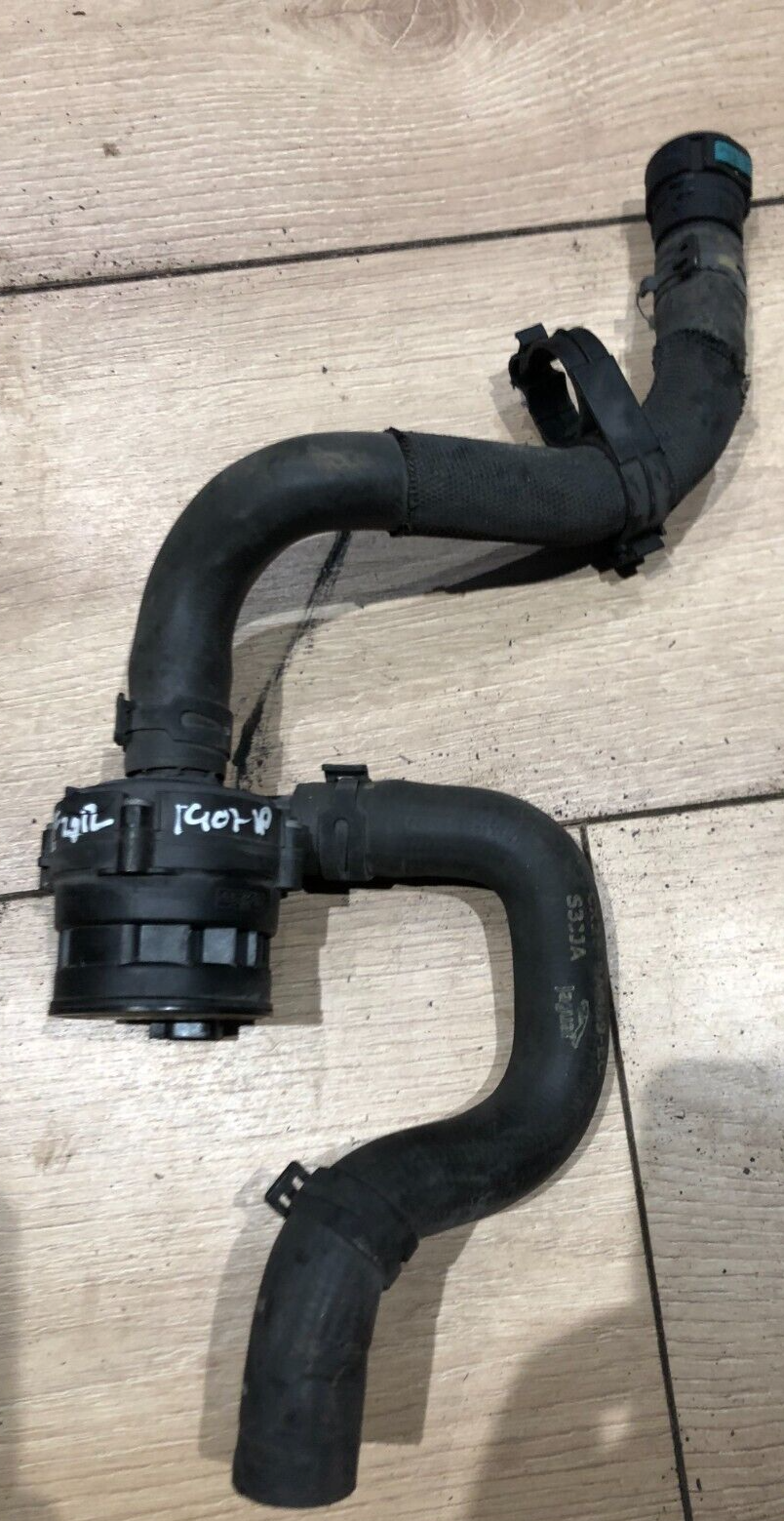 JAGUAR XF/S-TYPE 2.7D AUXILIARY WATER COOLANT PUMP 4R83-8C289-AB