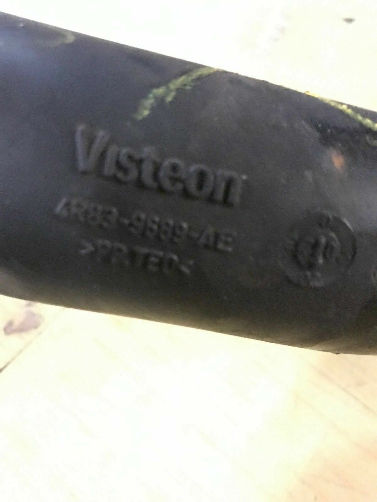 XF / XJ / S-TYPE DIESEL 2.7-AIR INTAKE TUBE HOSE RIGHT BANK