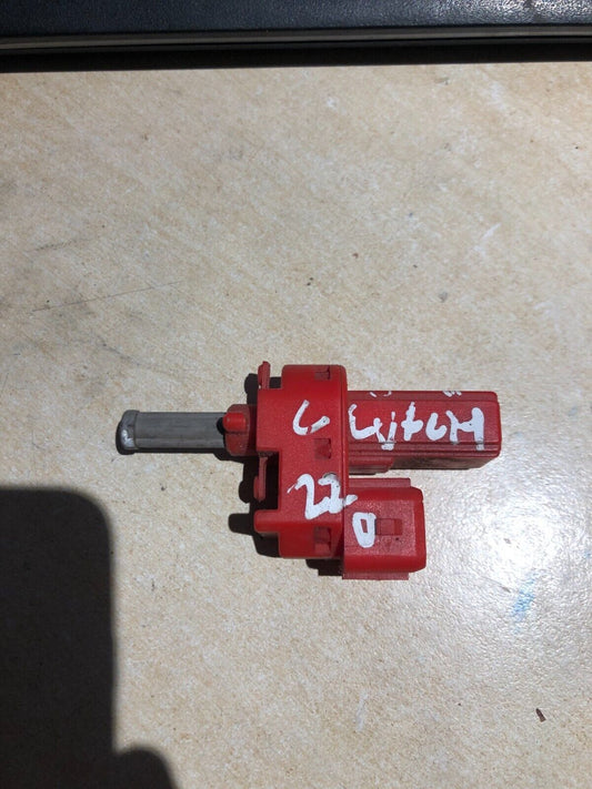 Jaguar X-Type Diesel 2003-2010 2.0/2.2 D CLUTCH PEDAL SWITCH / CRUISE CONTROL