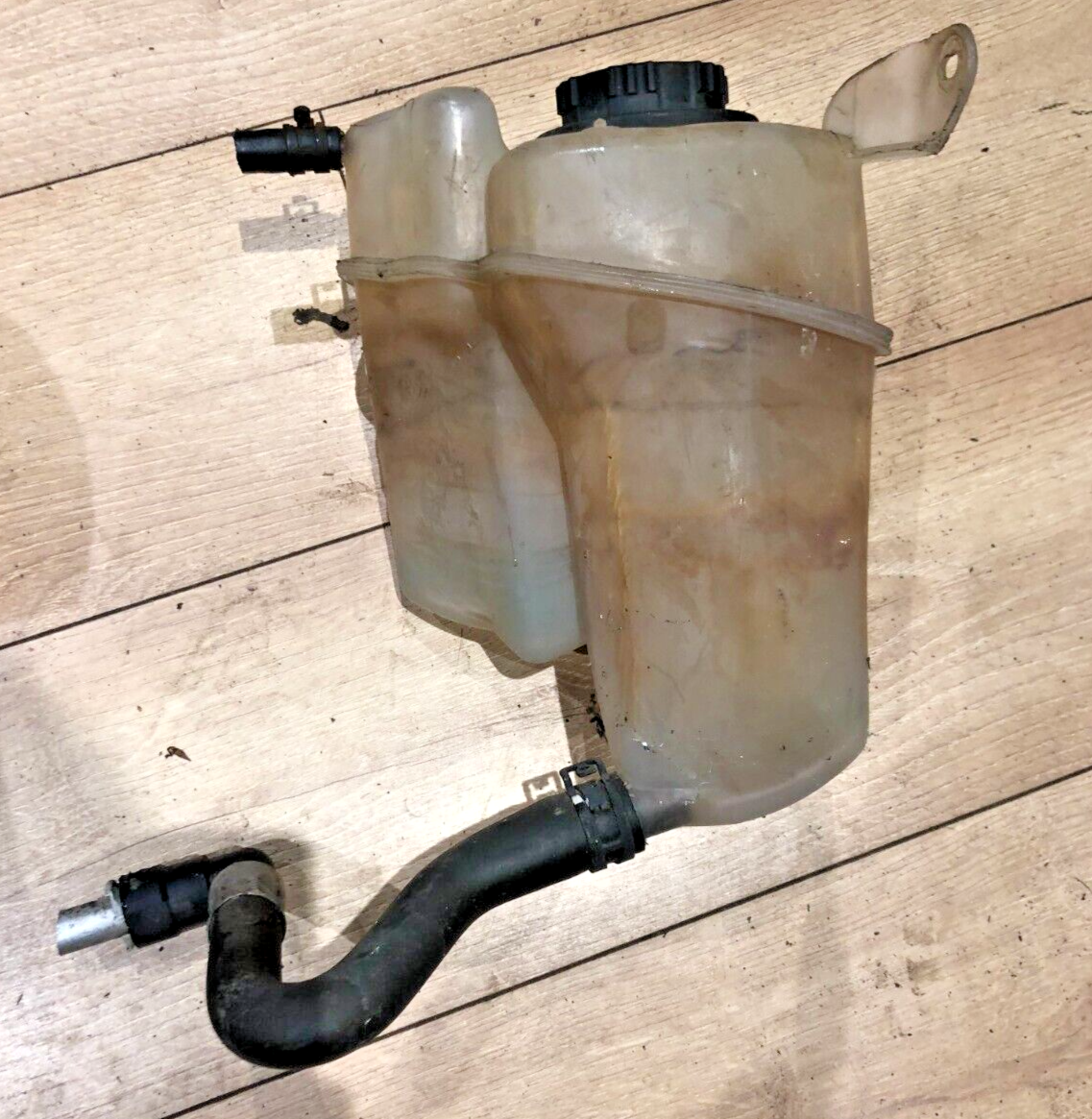JAGUAR S-TYPE EARLY 1999-2002 EXPANSION TANK / COOLANT RESERVOIR BOTTLE