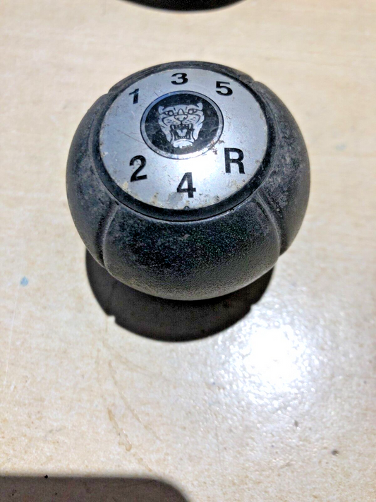 JAGUAR X-TYPE 2001-2010 5-SPEED MANUAL GEAR KNOB