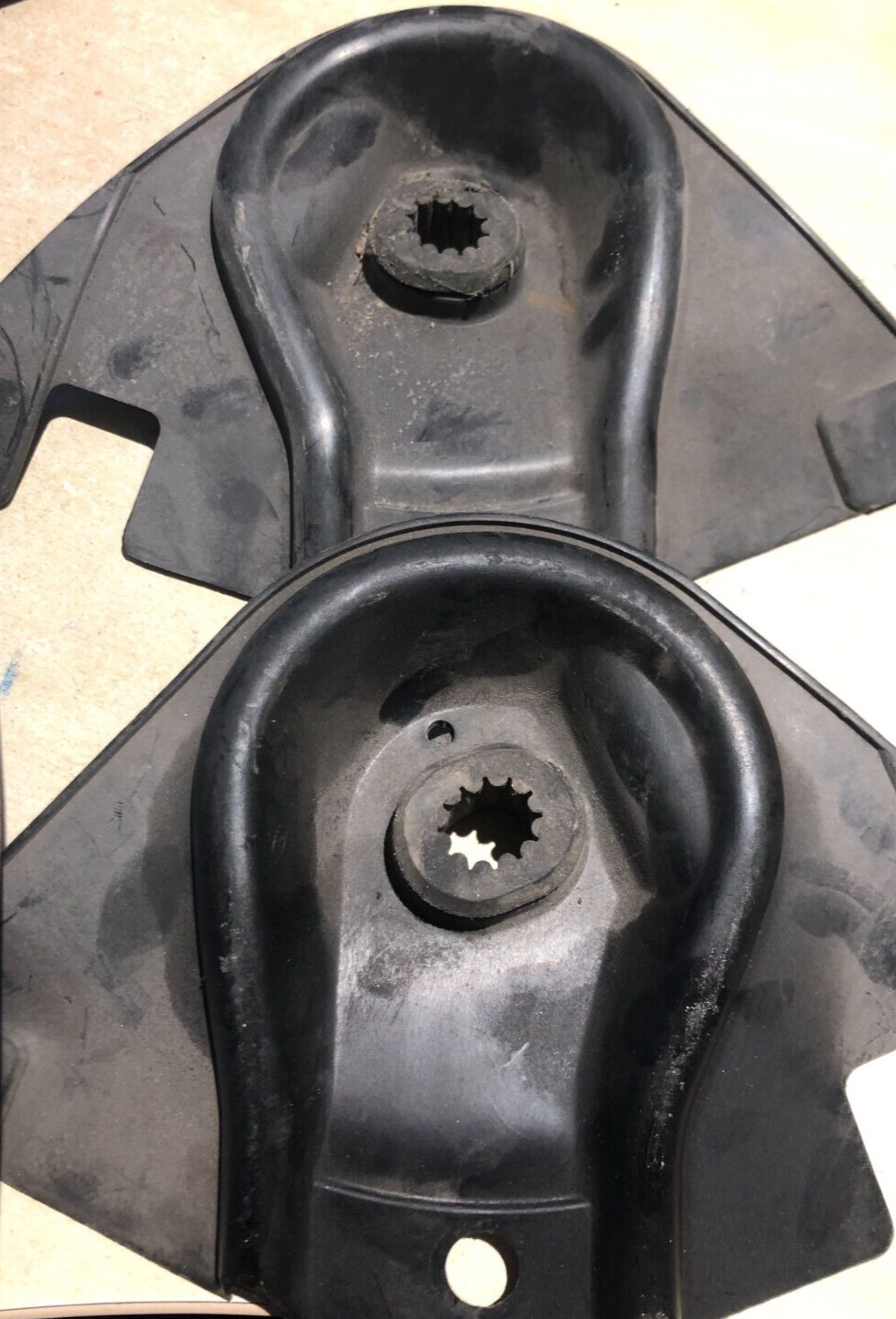 JAGUAR S-TYPE 1999-08 TOP RADIATOR SUPPORT MOUNT PAIR