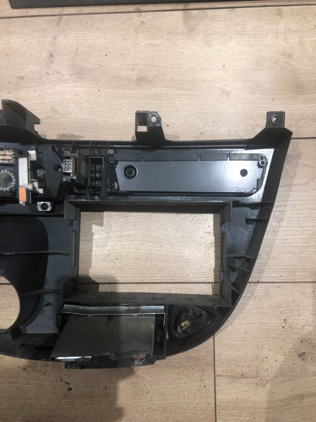 JAGUAR LDV MAXUS CENTER DASH CONSOLE