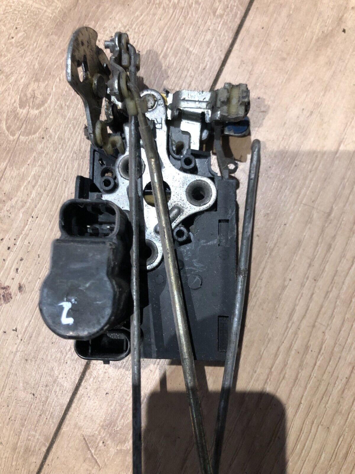 LDV Maxus V80 2013-on Front Door lock Actutor Right Drivers