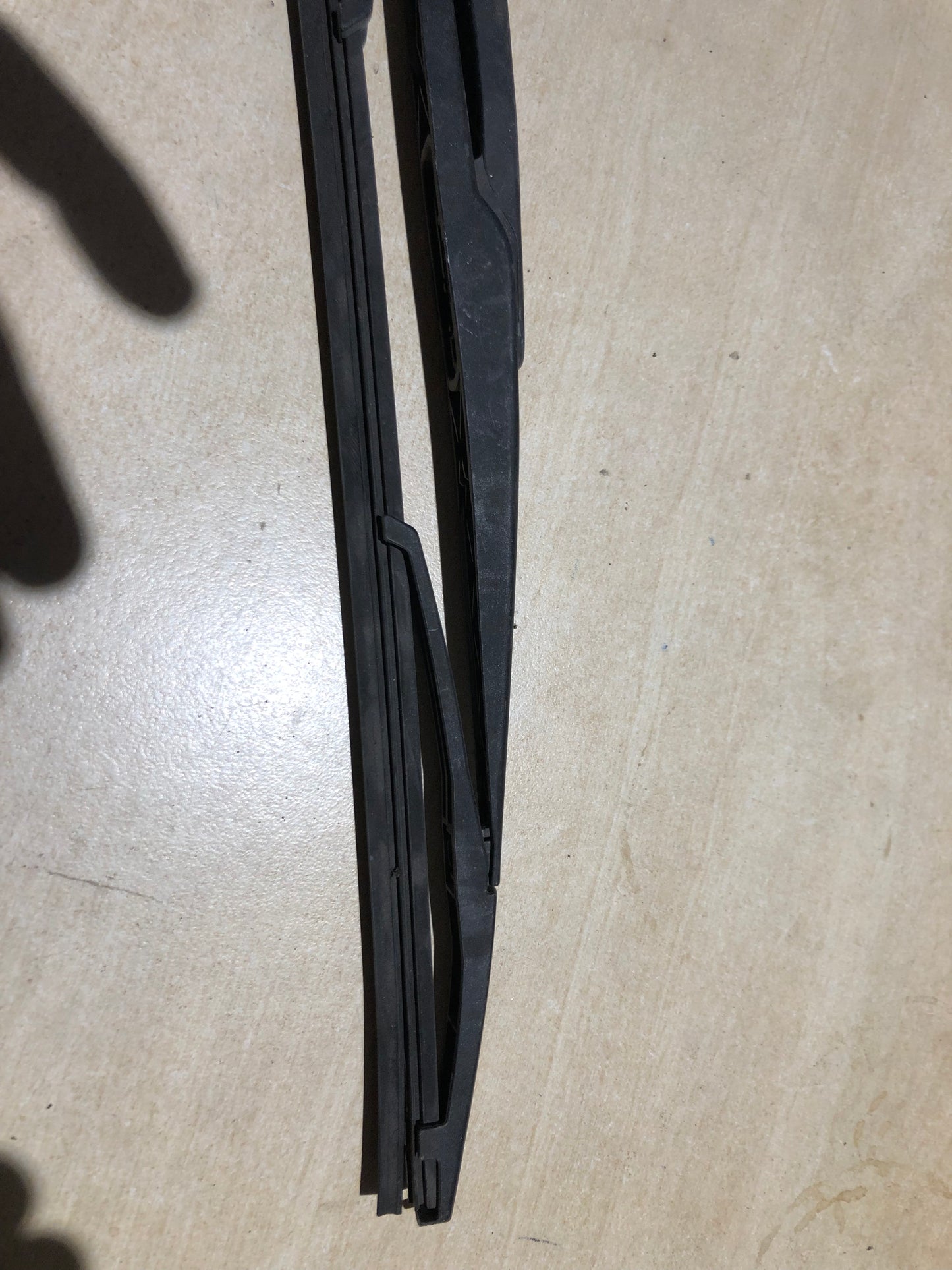 JAGUAR X-TYPE ESTATE REAR WIPER ARM 2004-2010