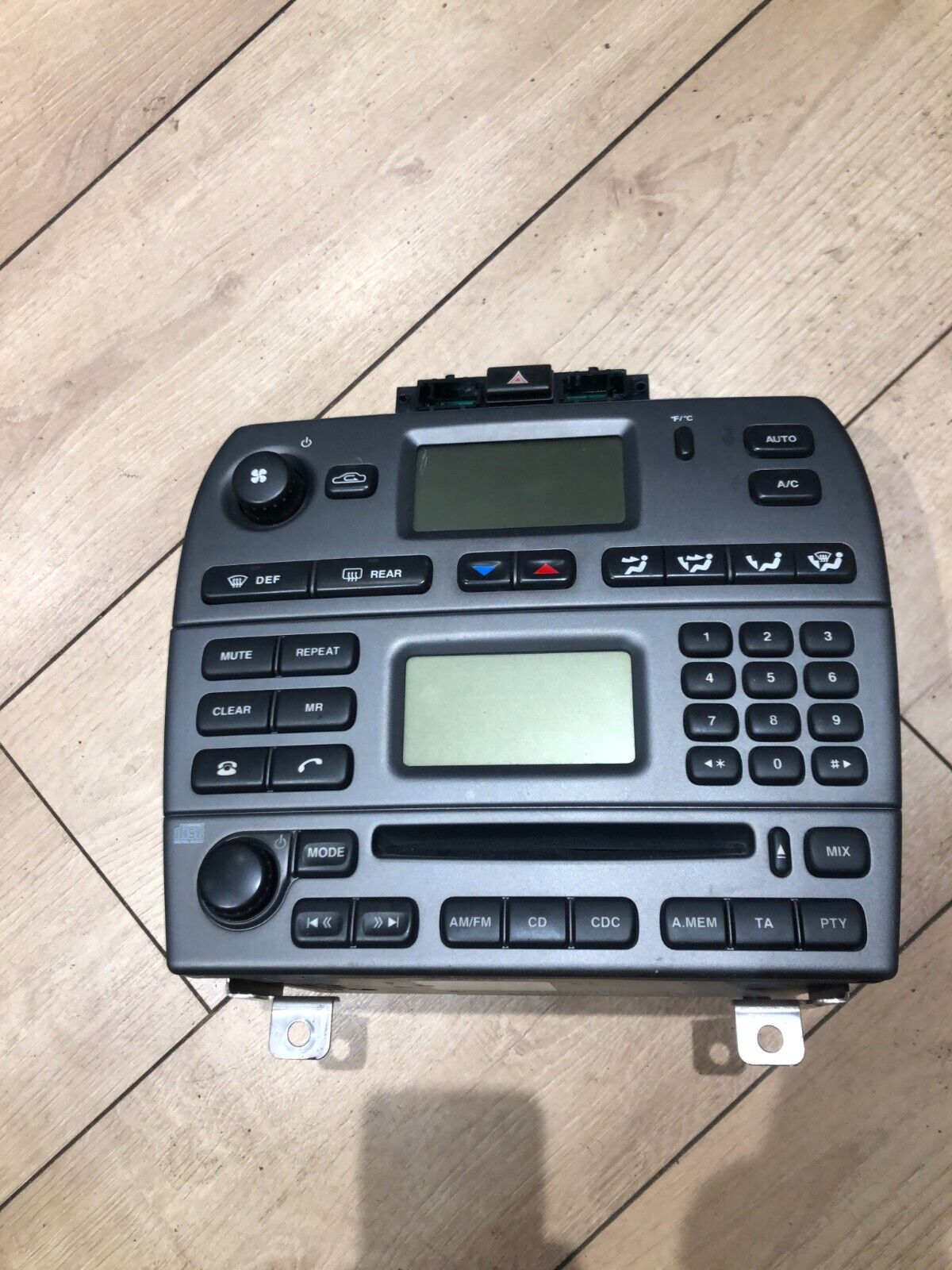 JAGUAR X- TYPE Radio/CD/Stereo/Climate Head Unit 4X43-18B876-AE WITH CODE