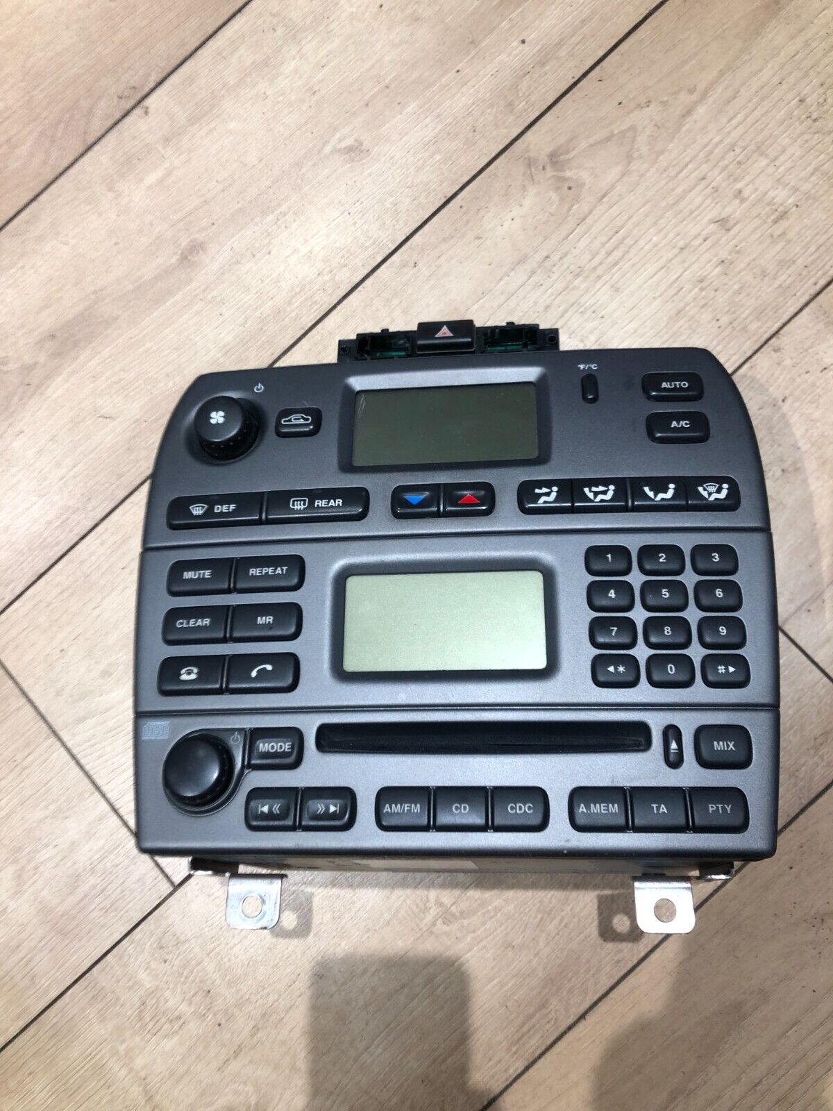 JAGUAR X- TYPE Radio/CD/Stereo/Climate Head Unit 4X43-18B876-AE WITH CODE
