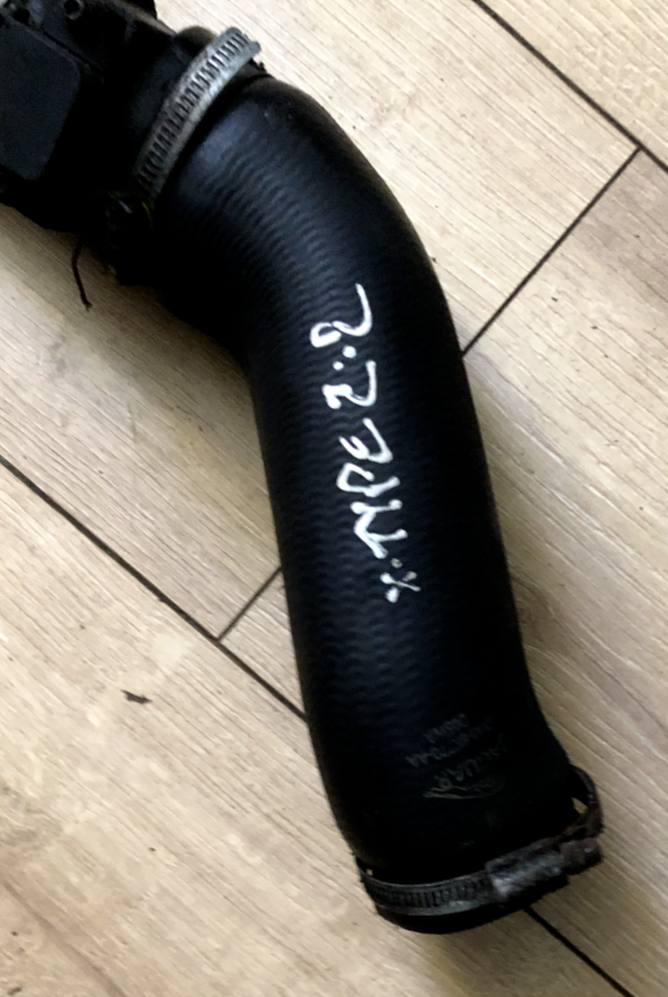 JAGUAR X-TYPE DIESEL 2003-2010 AIR CHARGE COOLING DUCT (EGR VALVE TO INTERCOOLER)
