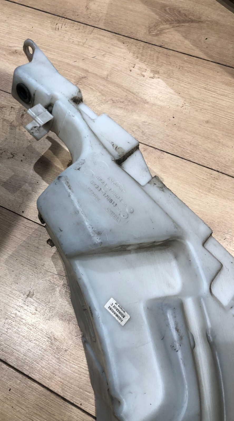 JAGUAR XF XF 2008-2011 WINDSCREEN WASHER RESERVOIR