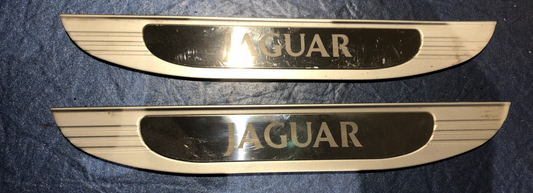 JAGUAR X-TYPE TRIM WITH LOGO SYMBOL EMBLEM TRIM