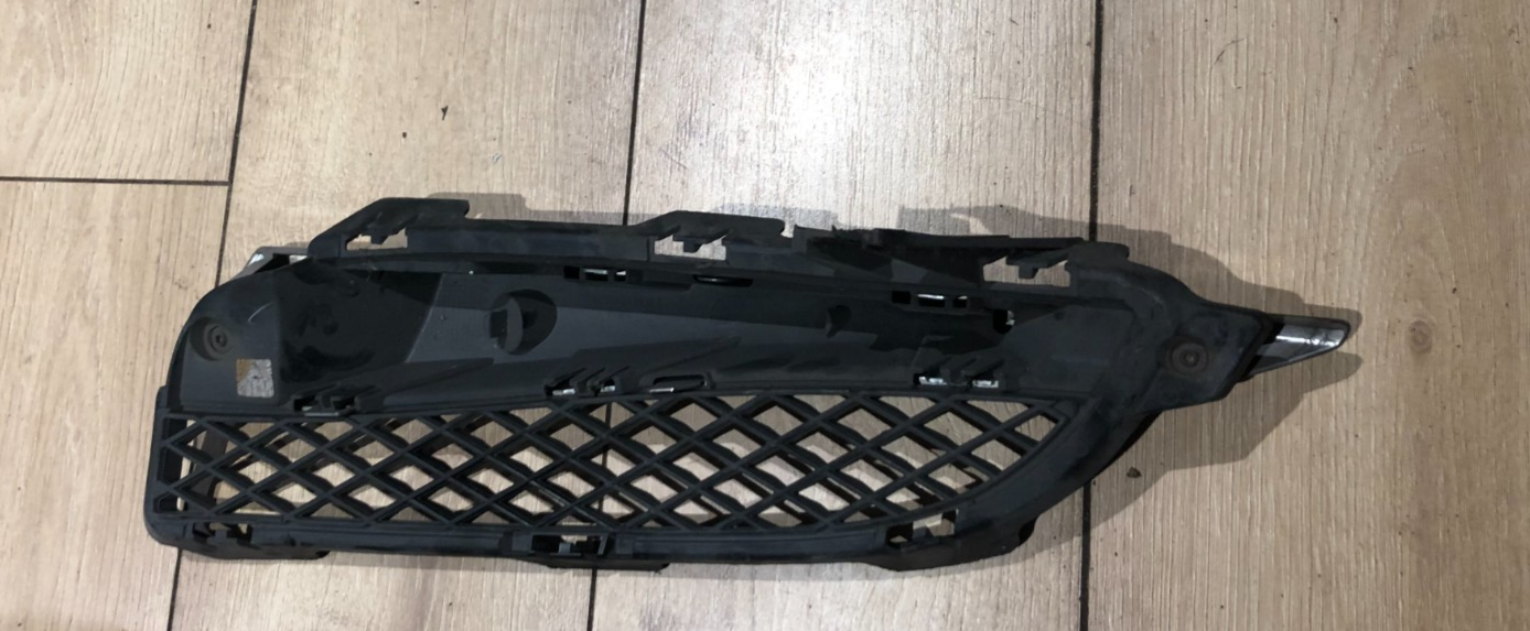 Jaguar XF 2011-2015 RIGHT FRONT BUMPER GRILLE (OPEN MESH)
