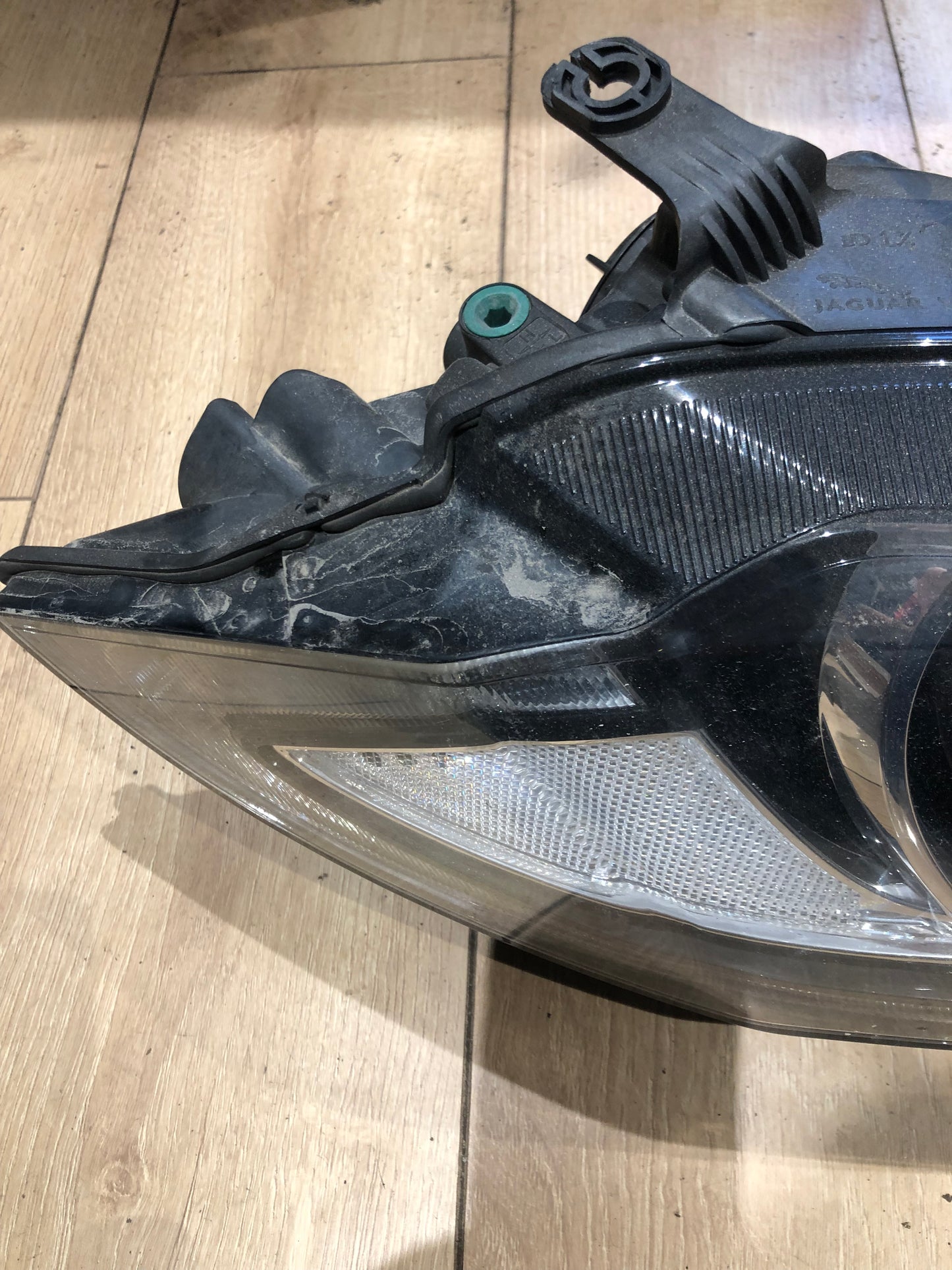 JAGUAR XF X250 2011-2015 HEADLIGHT HEADLAMP RIGHT DRIVER SIDE