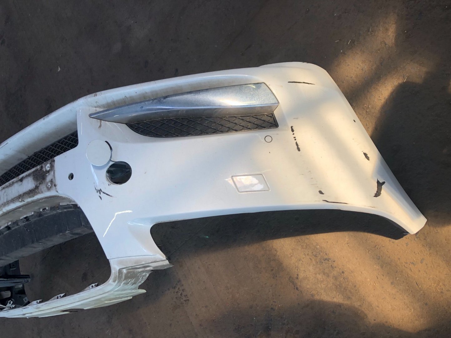 JAGUAR XF X250 FACELIFT FRONT BUMPER WHITE