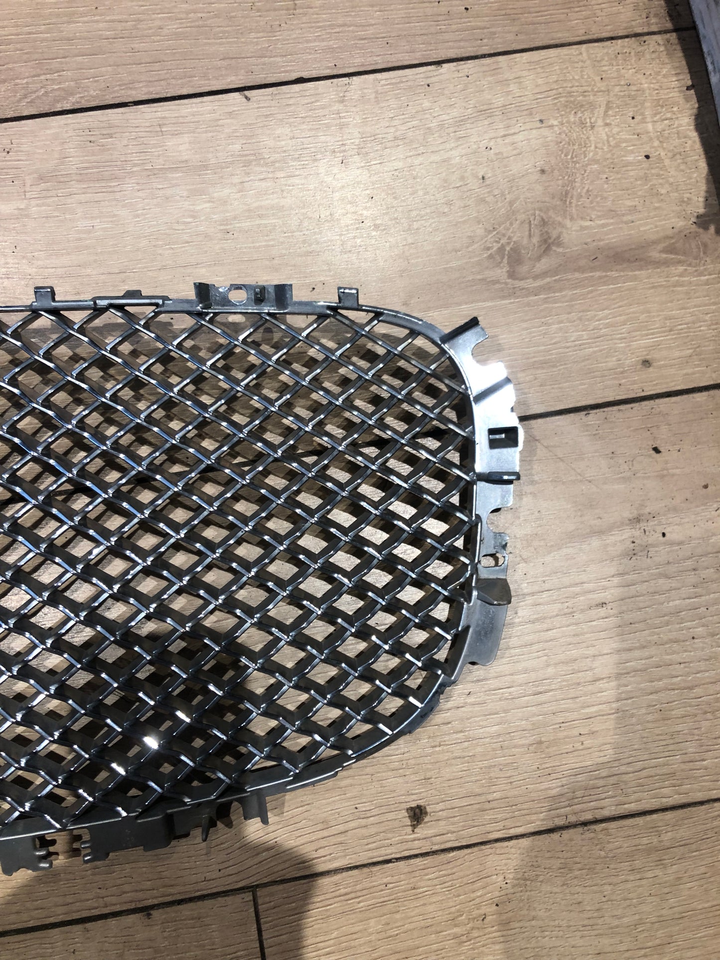 JAGUAR XF 2011-2015 CHROME MESH GRILLE (PRE FACELIFT)