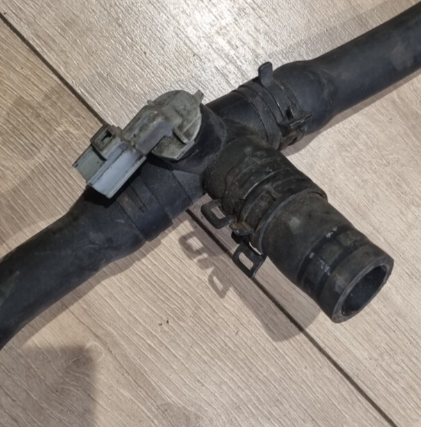 Jaguar XF 2009 Diesel engine water coolant pipe hose CK1320338