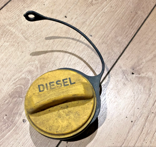Jaguar DIESEL MODELS - FUEL CAP (YELLOW)