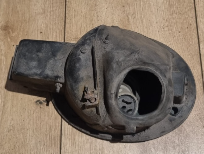 Jaguar X-Type ESTATE 2004-2010 FUEL FLAP DOOR /FILLER BOWL GREEN
